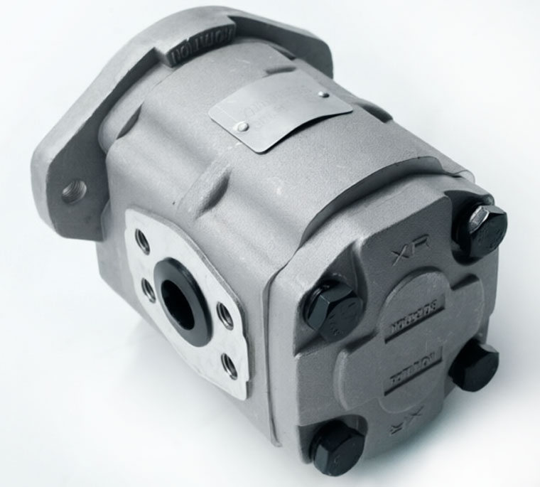 TOYOTA Forklift Gear Pump 67110-32071-71, NISSAN Part Number 69101-32H00, Compatible with CRP4-27CSMZZ, KAYABA 20120-38649 / B5910-18611, TOYOTA 1P3060CF, 20120-36505, 67110-00228-71, 67110-00268-71, 67110-00338-71, 67110-20540-71, 67110-20541-71, 67110-23620-71, 67110-23640-71, 67110-23870-71, 67110-23871-71, 67110-32041-71, 7110-32070-71, 67110-33620-71, 67130-23360-71, 67130-U2180-71, etc.