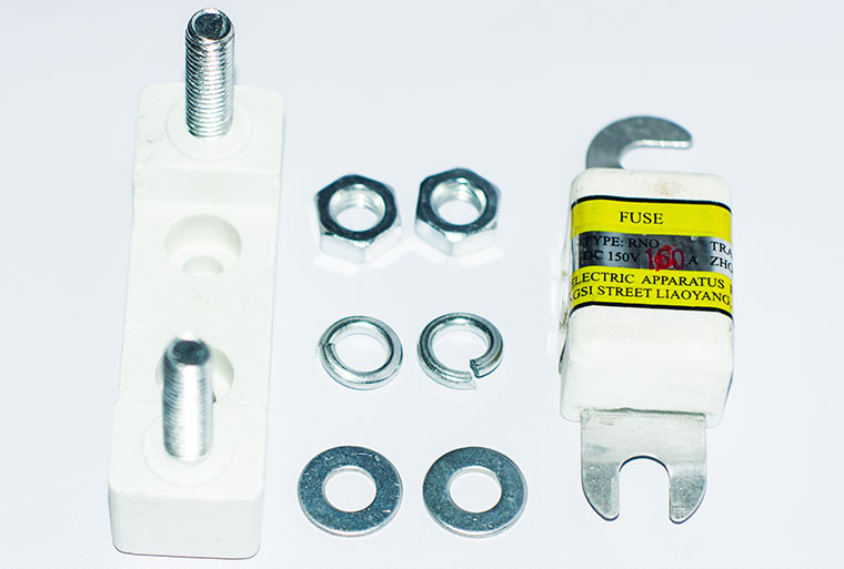 Automotive Bolt-in Ceramic Stud Fuse