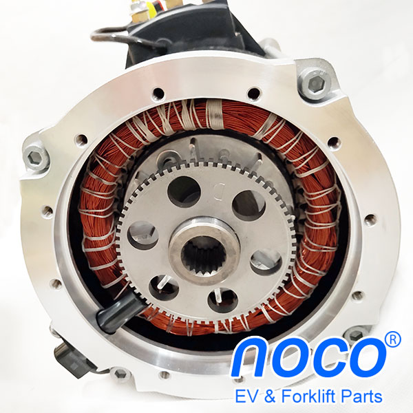 45V / 7.0kW MAHLE Three Phase AC Motor AMT7181, 72V Battery Powered Electric Vehicle Traction Motor