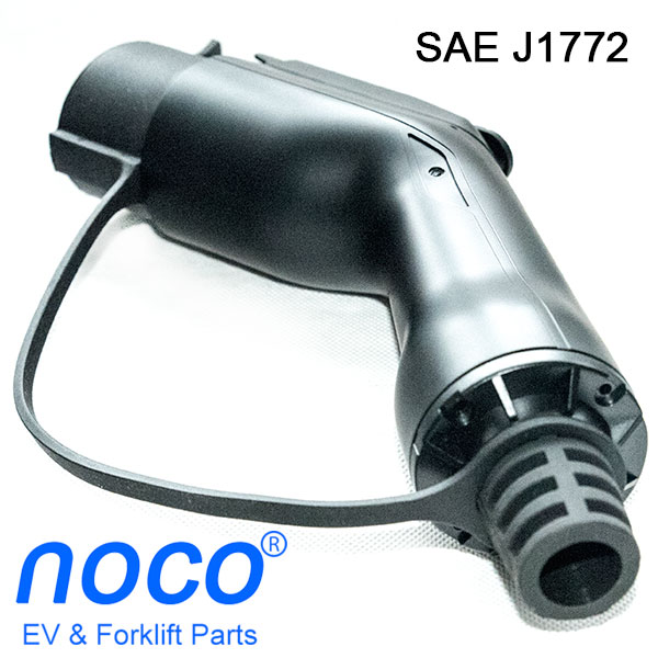 Electric Vehicle 16A AC Charging Gun, European 240V, US Standard 120V, 220V / 110V AC Power Input