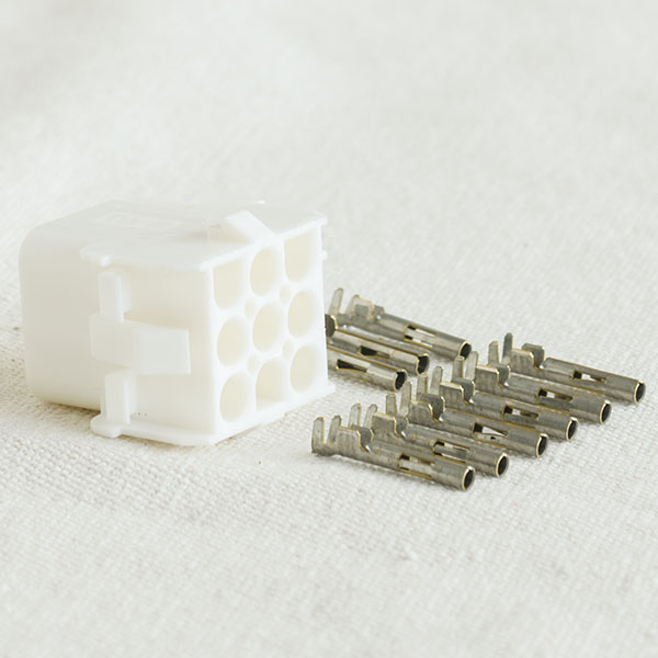 TE connector 350782-1 with socket contact 350536-1, mating connector for ET-126 MCU
